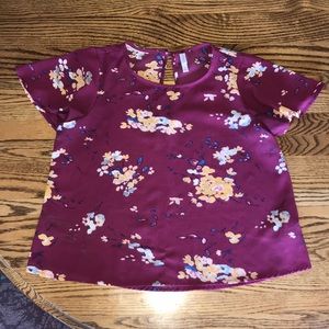 Xhilaration floral top